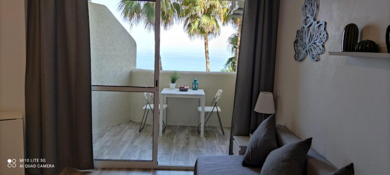 Estudio En Benalbeach, Vistas Mar, Primera Linea Playa Benalmádena Exteriör bild
