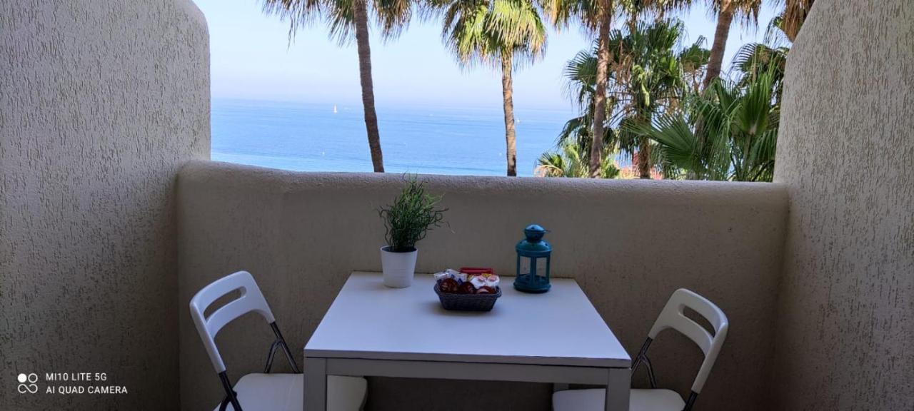 Estudio En Benalbeach, Vistas Mar, Primera Linea Playa Benalmádena Exteriör bild