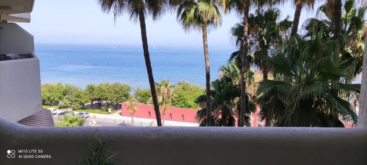 Estudio En Benalbeach, Vistas Mar, Primera Linea Playa Benalmádena Exteriör bild